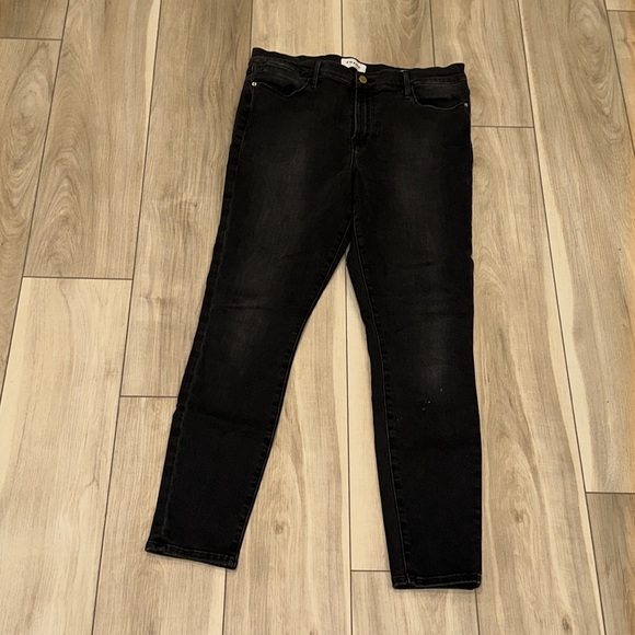 EUC Women’s Nordstrom’s FRAME Brand Size 32 Stretch Gray Black Distressed Jeans - Picture 2 of 10